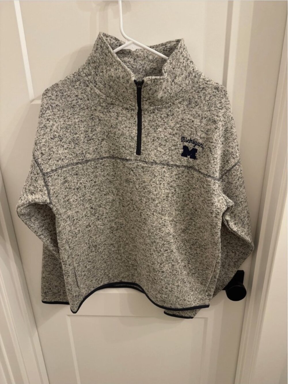 Michigan Wolverines Champion Women's Medium Quarter Zip Pullover Gray Fleece
